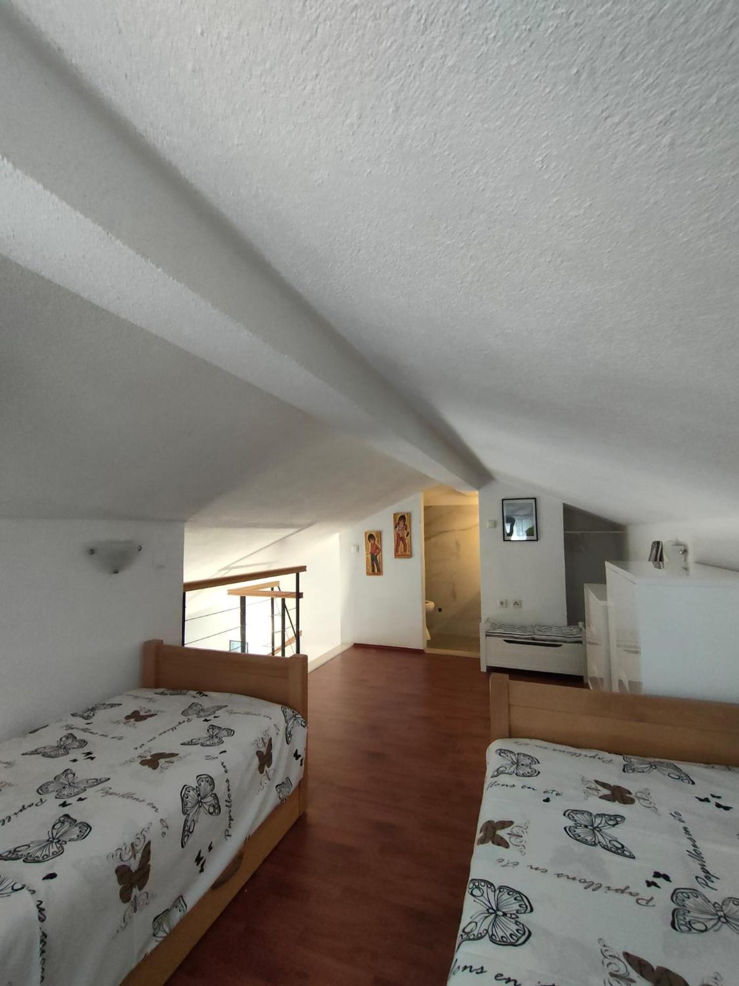 Baska Voda - Apartmani Vesna Værelse billede