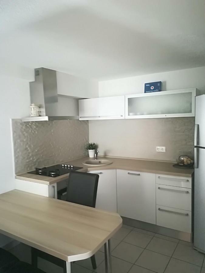 Baska Voda - Apartmani Vesna Eksteriør billede